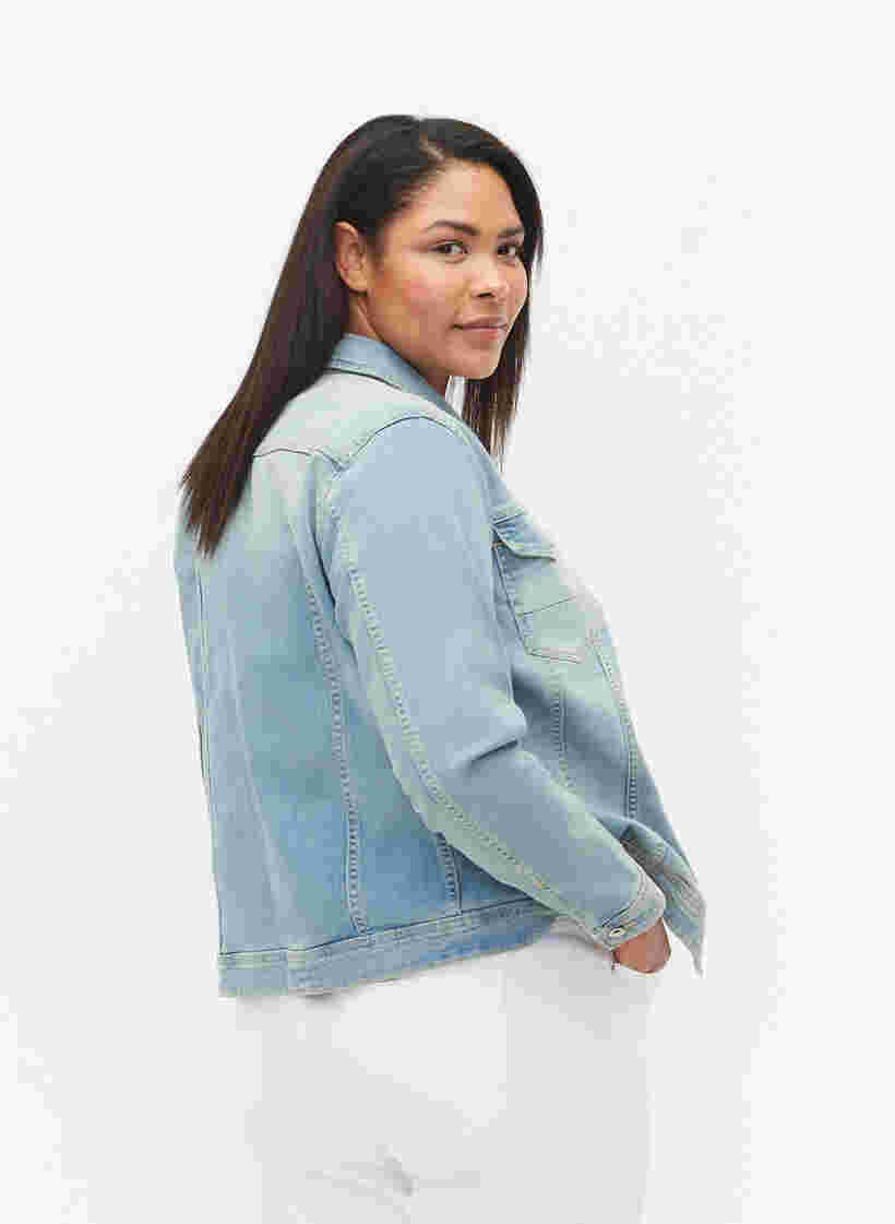 Veste en jean légère avec poches au niveau de la poitrine, Light blue denim, Model image number 2