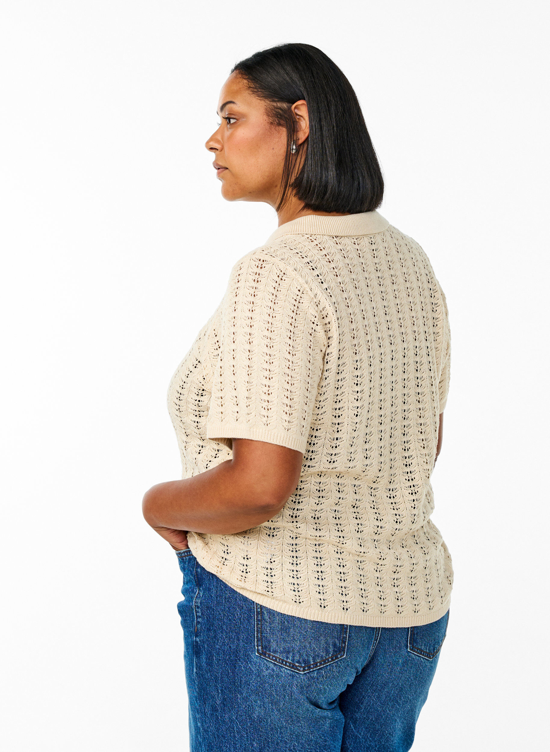 Zizzi Polo en tricot avec motif d'&oelig;illet, Beige, Model image number 2
