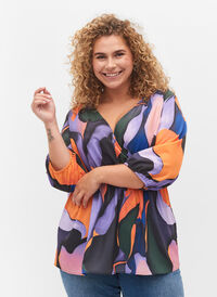 Bedrukte blouse met wikkel-look en 3/4 mouwen, Big Scale Print, Model