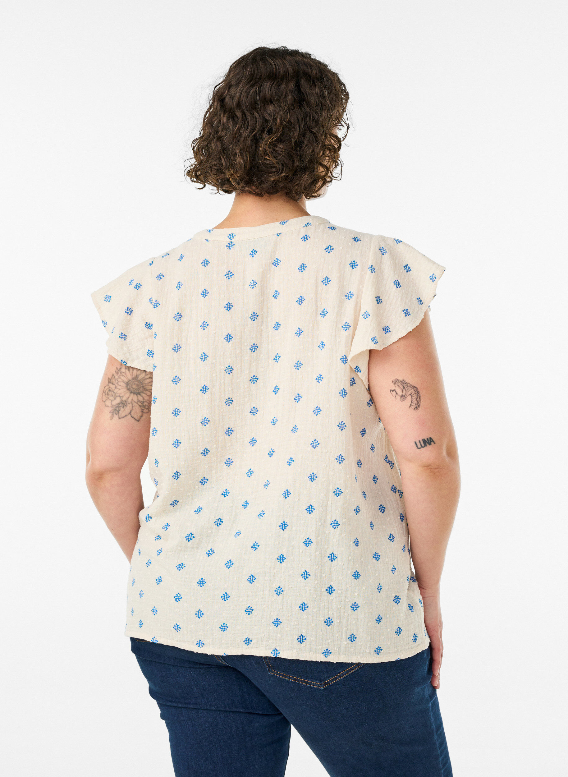 ZizziMouwloze blouse met gehaakte afwerking en ruchesdetails, Beige, Model image number 2