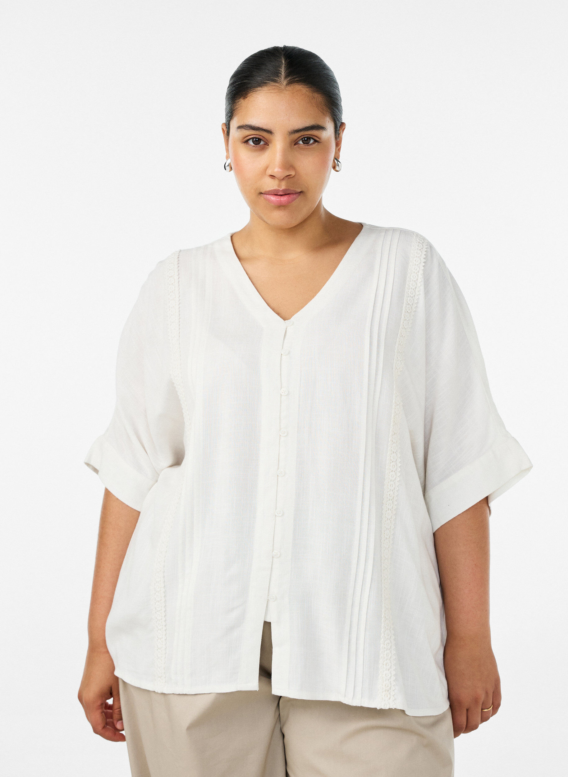 Viscose blouse met crochet detail en knopen, Vanille, Model