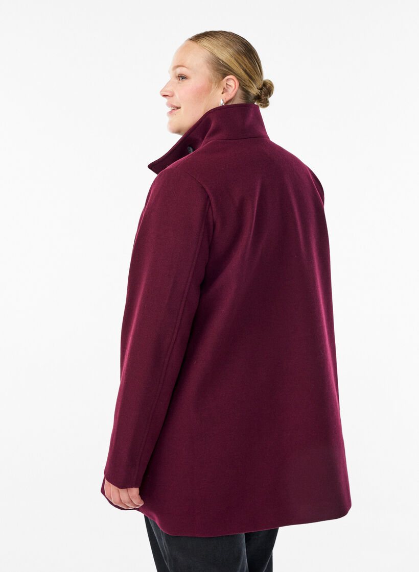 Manteau court &agrave; la coupe &eacute;vas&eacute;e, Bordeaux fonc&eacute;, Model image number 2
