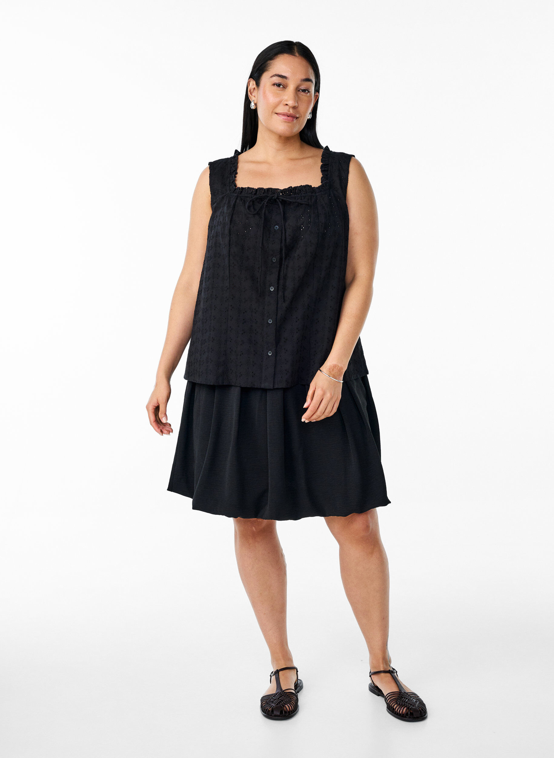 ZizziMouwloze blouse met broderie anglaise en ruches, Zwart, Model image number 1