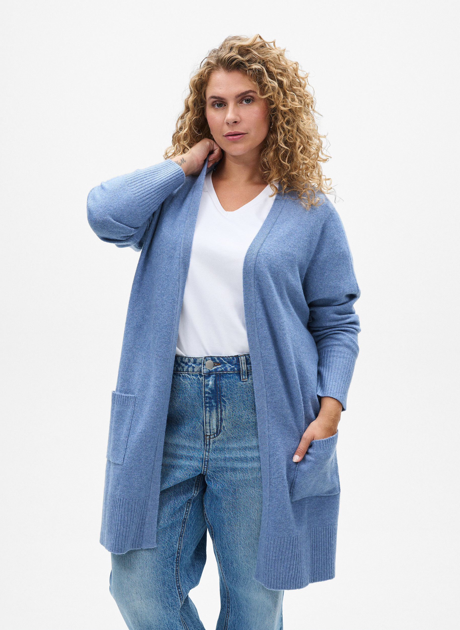 ZizziGeribd gebreid vest met zakken, Blauw, Model image number 0