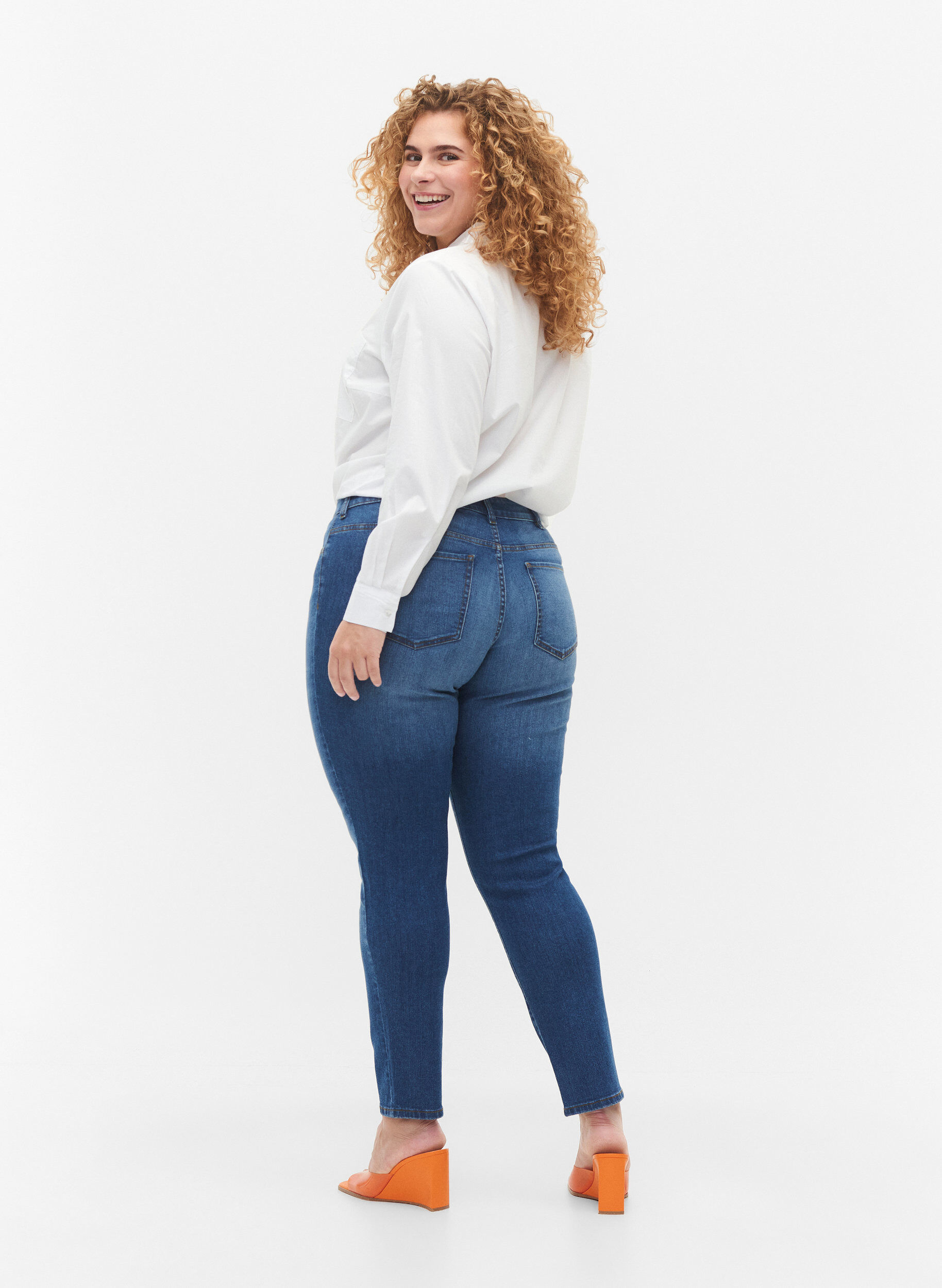 ZizziEmily jeans met reguliere taille en slanke pasvorm, Blue denim, Model image number 1
