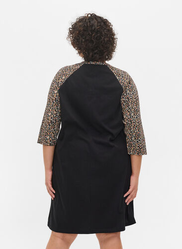 robe de nuit en coton avec détail imprimé, Black Ditzy Flower, Model image number 1