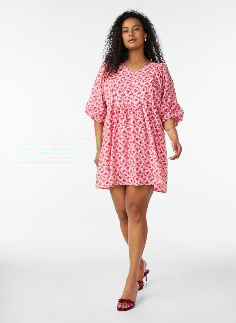 Robe courte en viscose avec une taille empire et des manches ballon, Rouge, Model image number 1