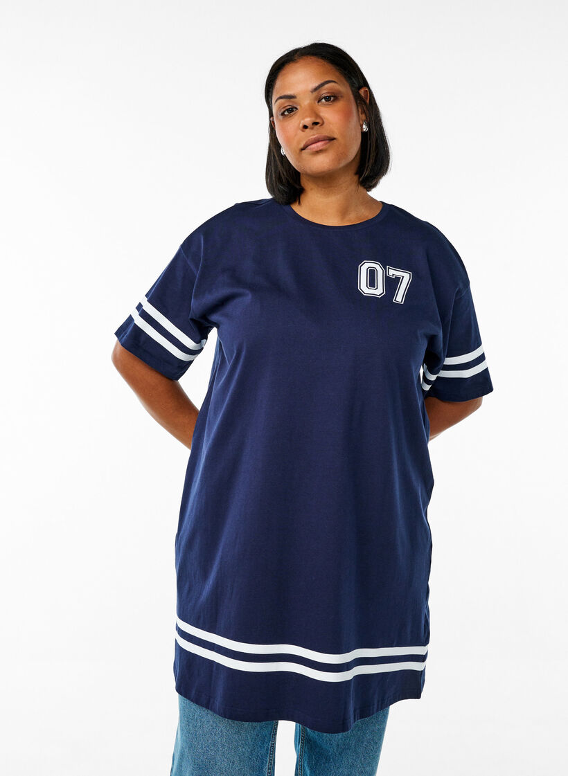 Robe T-shirt courte avec d&eacute;tails sport, Bleu, Model image number 0