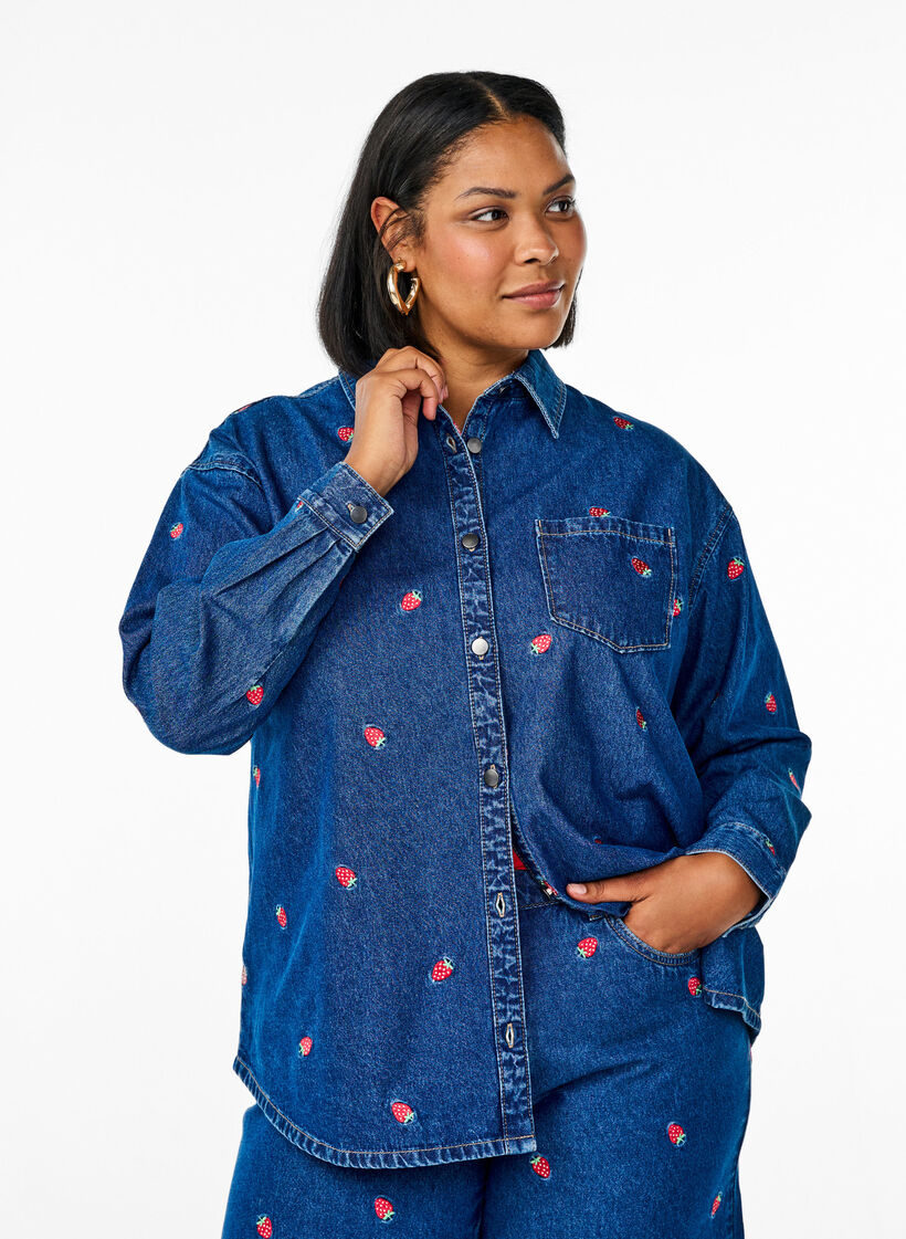 Denim shirt met geborduurde aardbeien, Blauw, Model image number 0