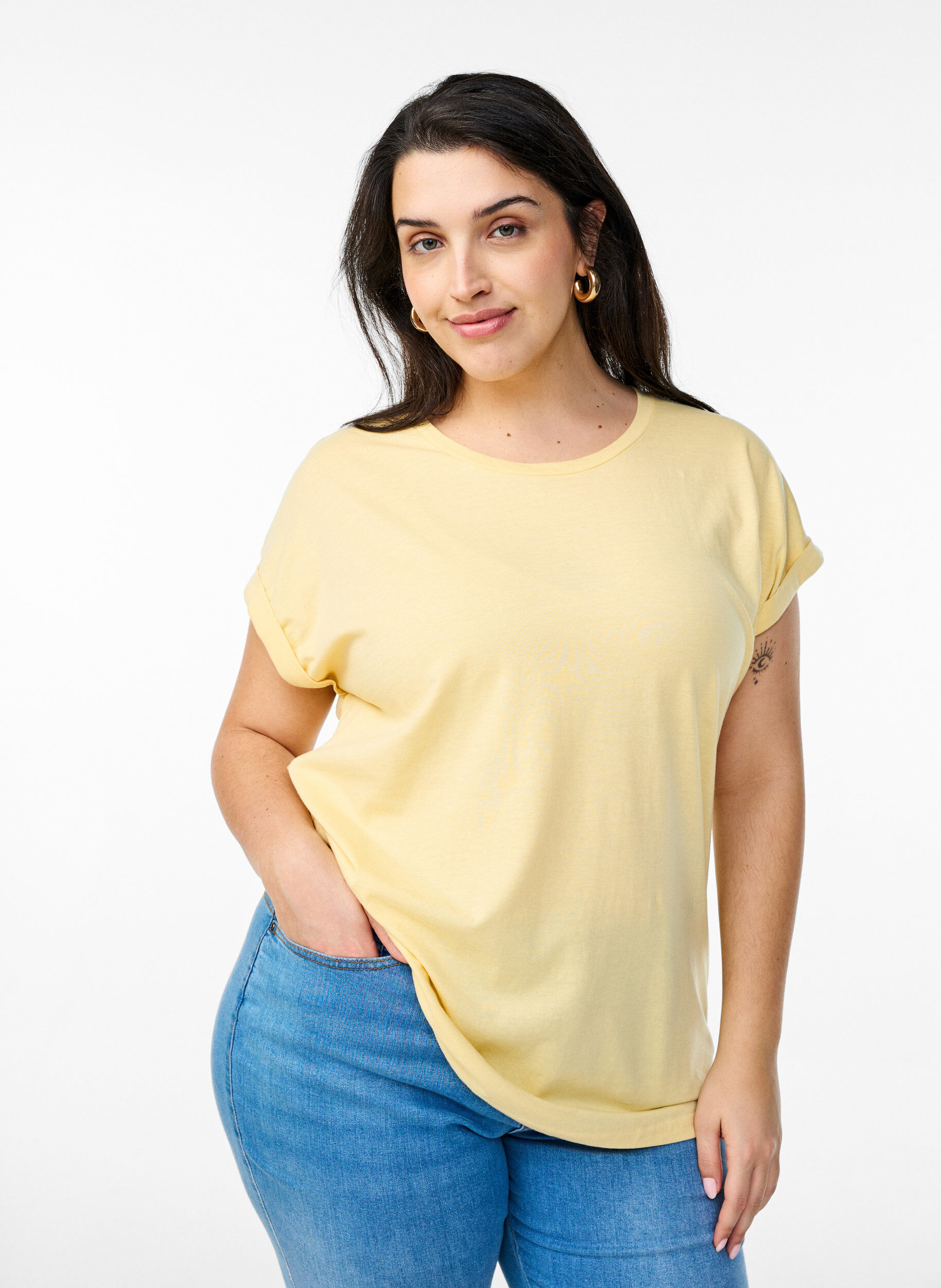 T-shirt &agrave; manches courtes en m&eacute;lange de coton, Jaune clair, Model