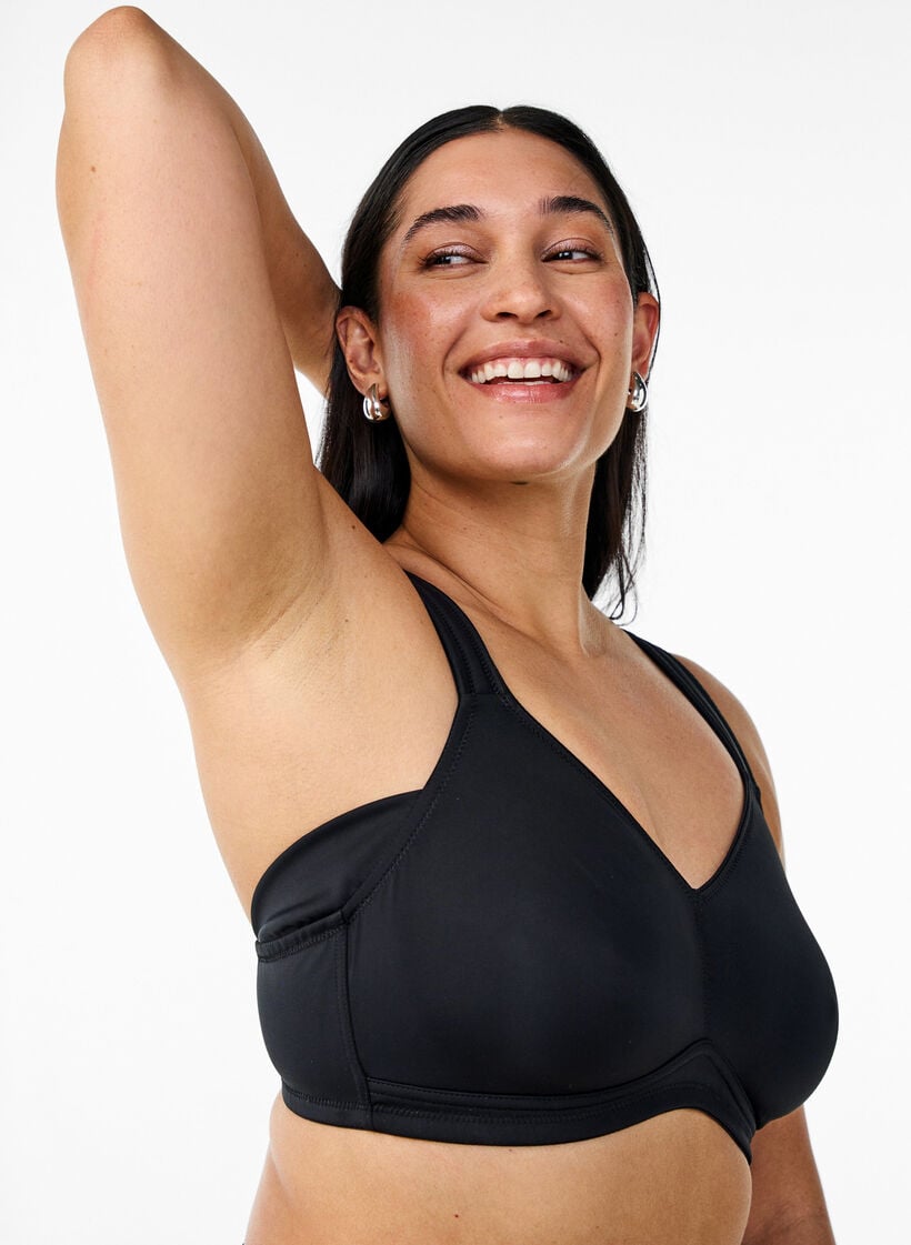 Soutien-gorge confort avec bretelles rembourr&eacute;es, Noir, Model
