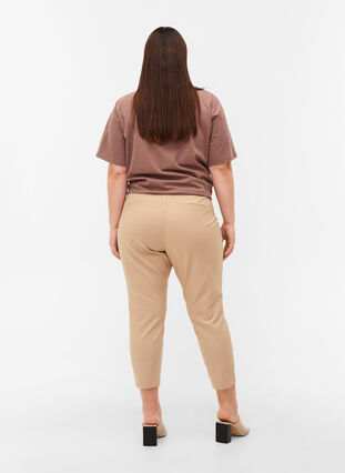 Pantalon classique longueur cheville, Sand, Model image number 1