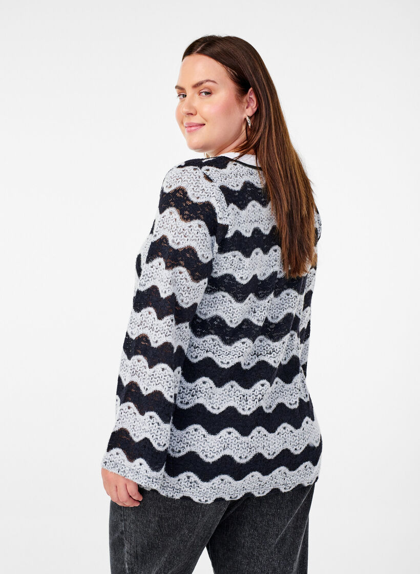 Cardigan tricoté avec motif de vagues, Black Stripe, Model image number 1