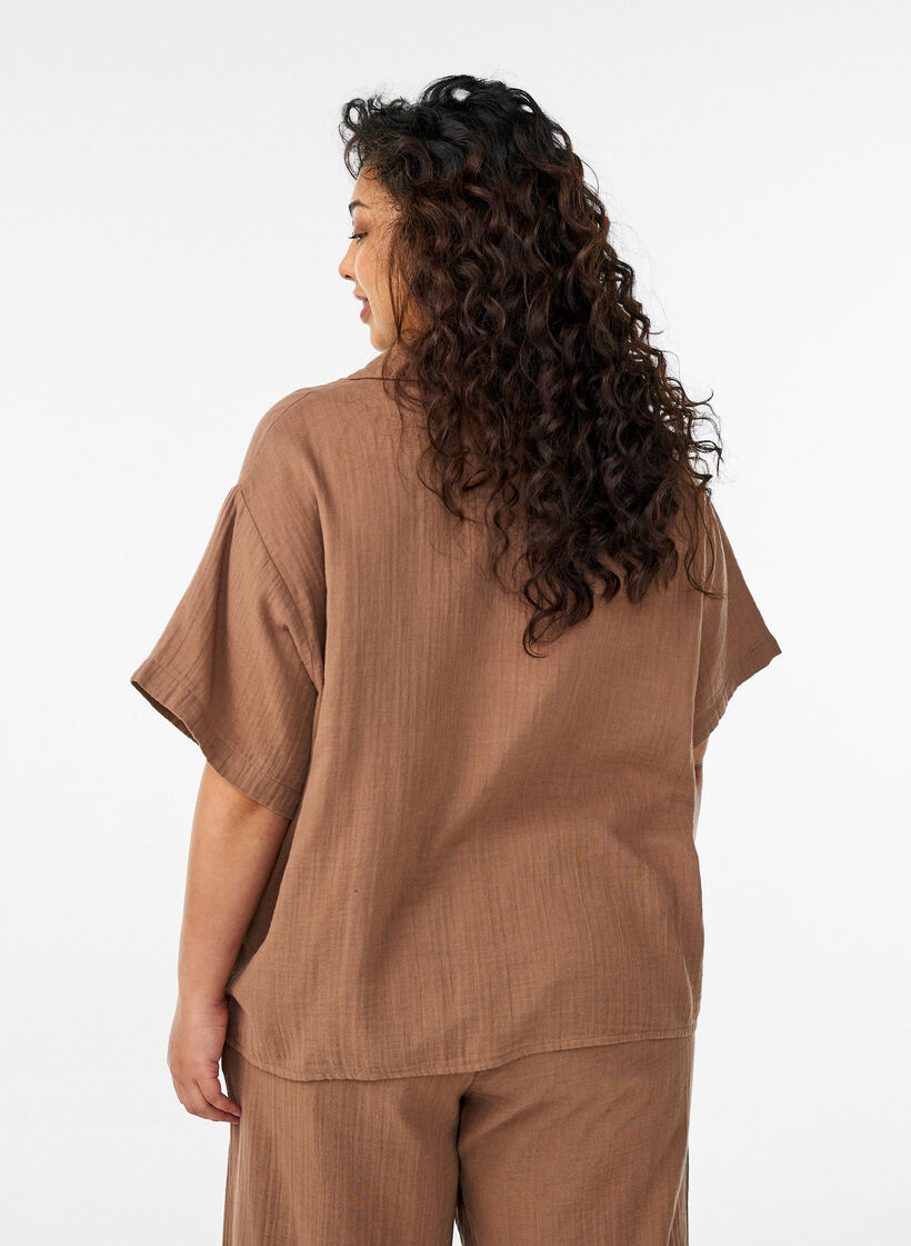 Blouse en mousseline de coton &agrave; manches courtes, Marron, Model