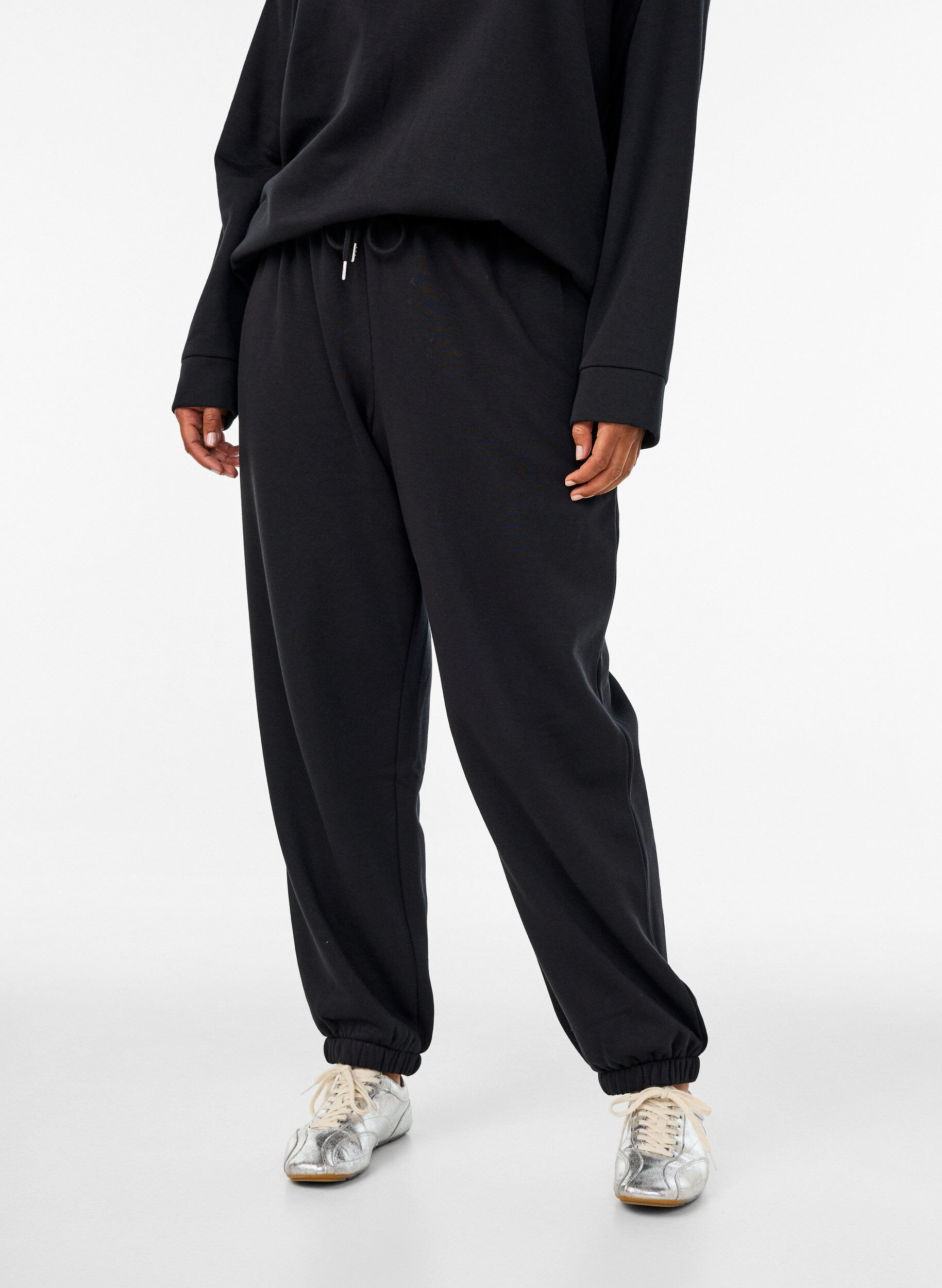 ZizziSweatpants met hoge taille en trekkoord, Zwart, Model image number 2