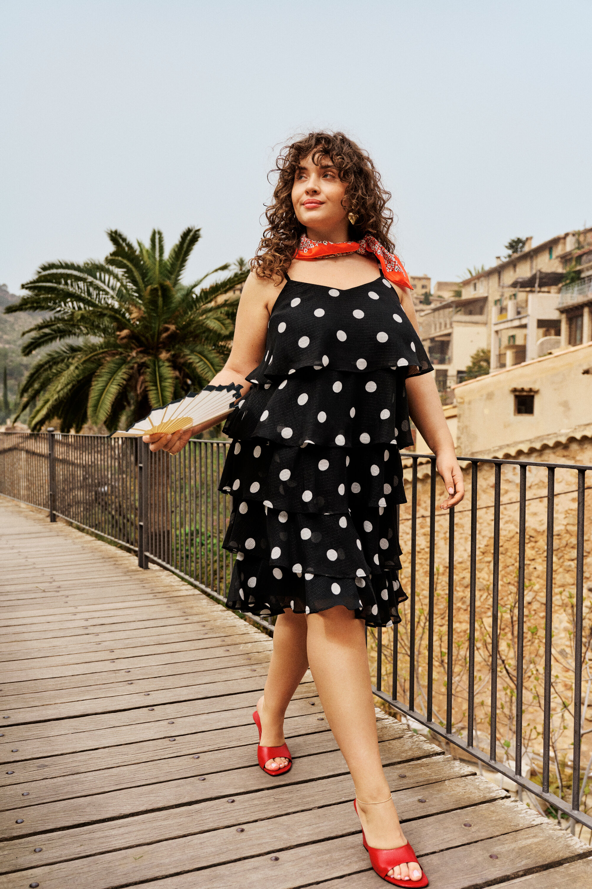 ZizziElegantie met stippen en een stoer randje, , Model