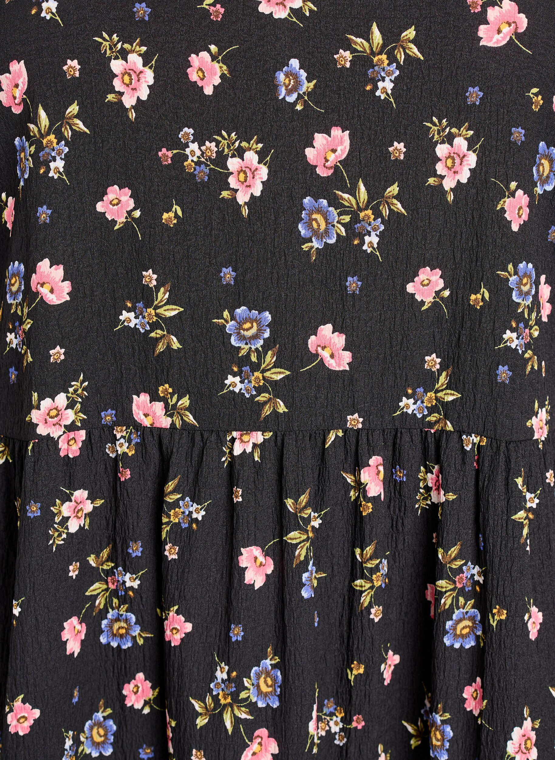 ZizziRobe longueur cheville &agrave; manches courtes avec volants &eacute;tag&eacute;s, Noir, Packshot image number 2