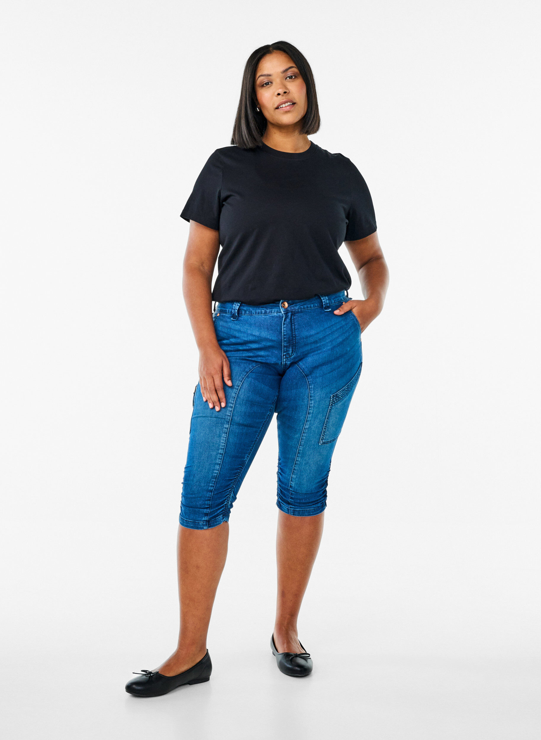 Pantacourt jean slim avec poches, Bleu, Model
