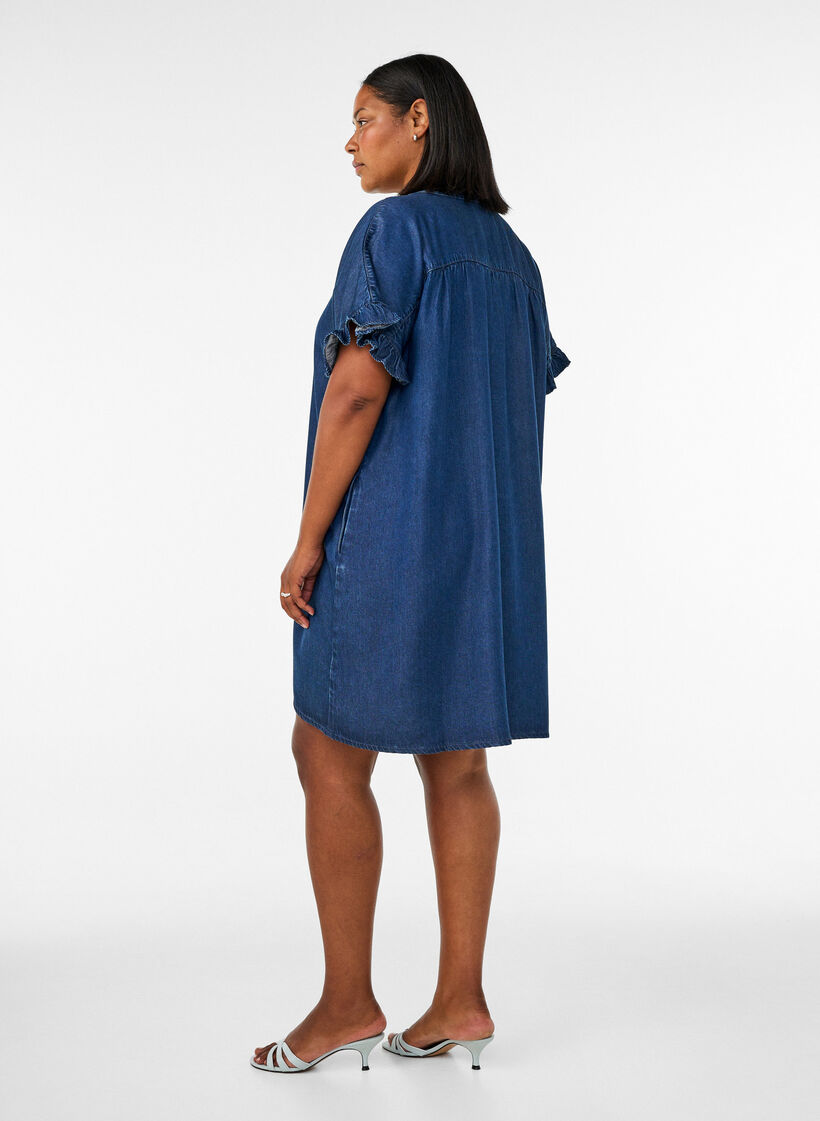 Denimlook jurk met knoopsluiting en ruches mouwtjes, Blauw, Model image number 2