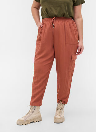 Pantalon ample en viscose avec de grandes poches, Copper Brown, Model image number 2