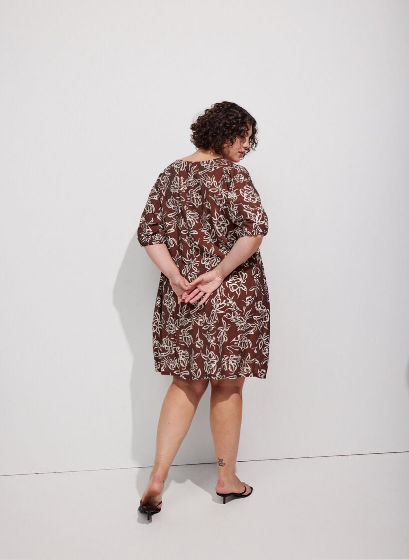 Robe courte coupe &eacute;vas&eacute;e avec col en V, Marron, Image image number 0