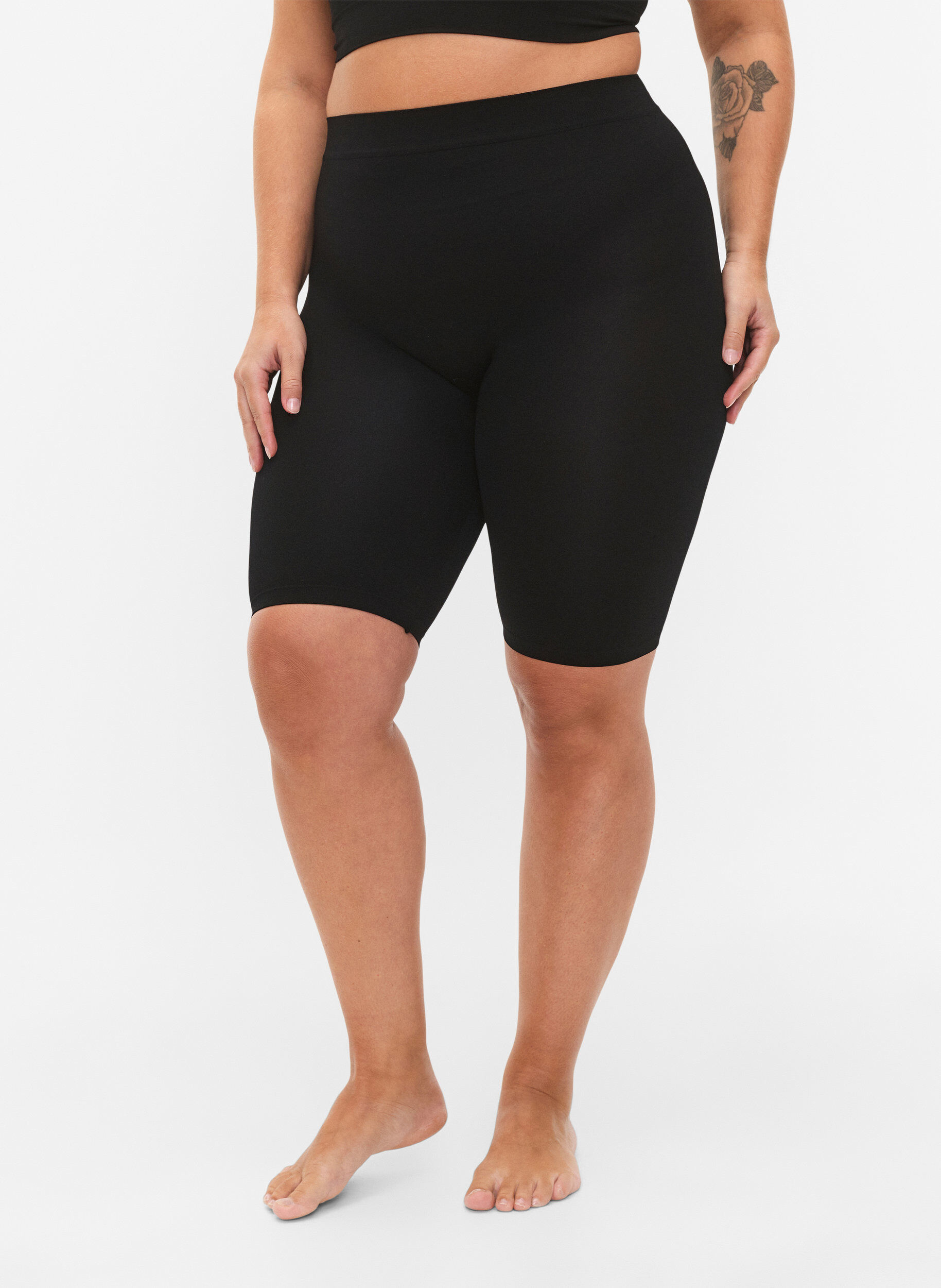 Zizzi2-pack naadloze eenvoudige korte broek, Black, Model image number 0