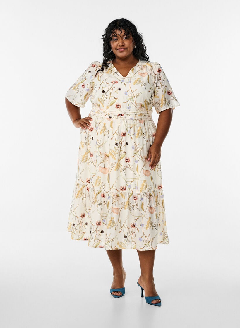 Robe mi-longue &agrave; fleurs avec une forme trap&egrave;ze, Beige, Model image number 0
