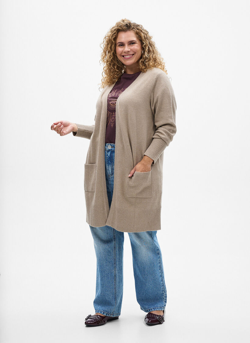 Cardigan en tricot c&ocirc;tel&eacute; avec poches, Beige, Model image number 1