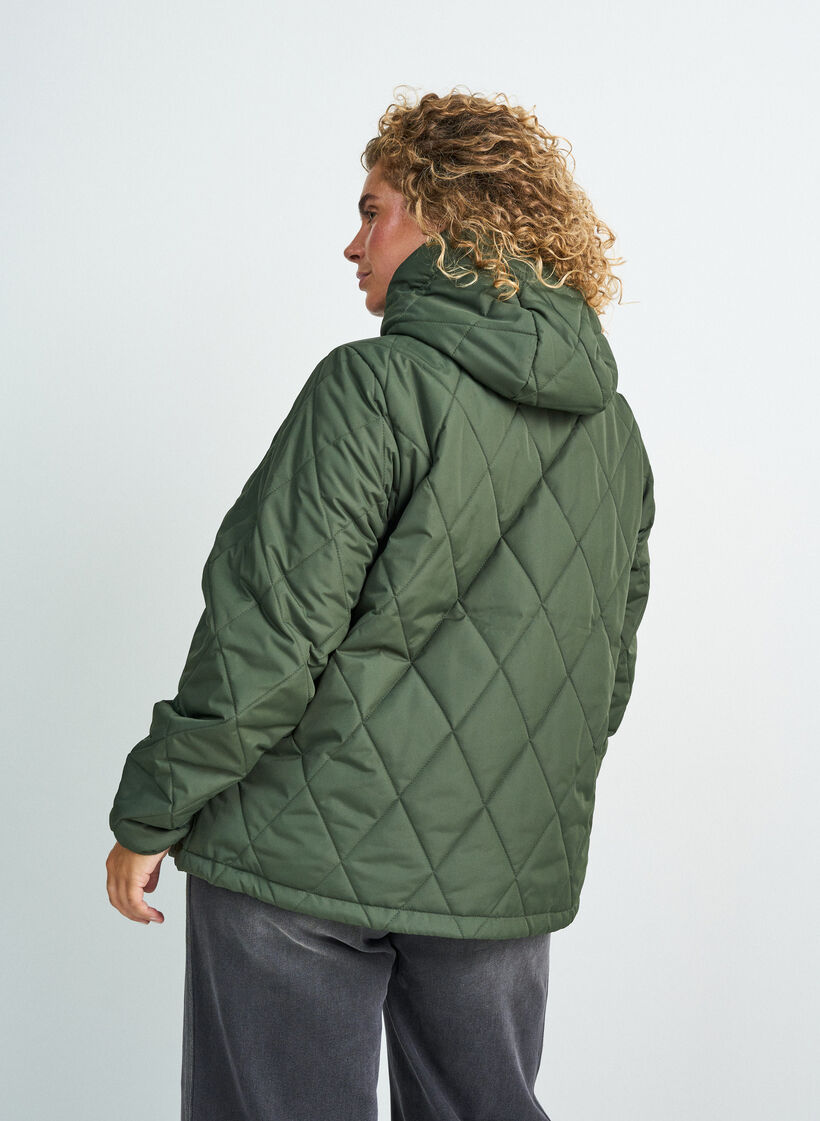 Veste l&eacute;g&egrave;rement matelass&eacute;e en losange, Vert, Model