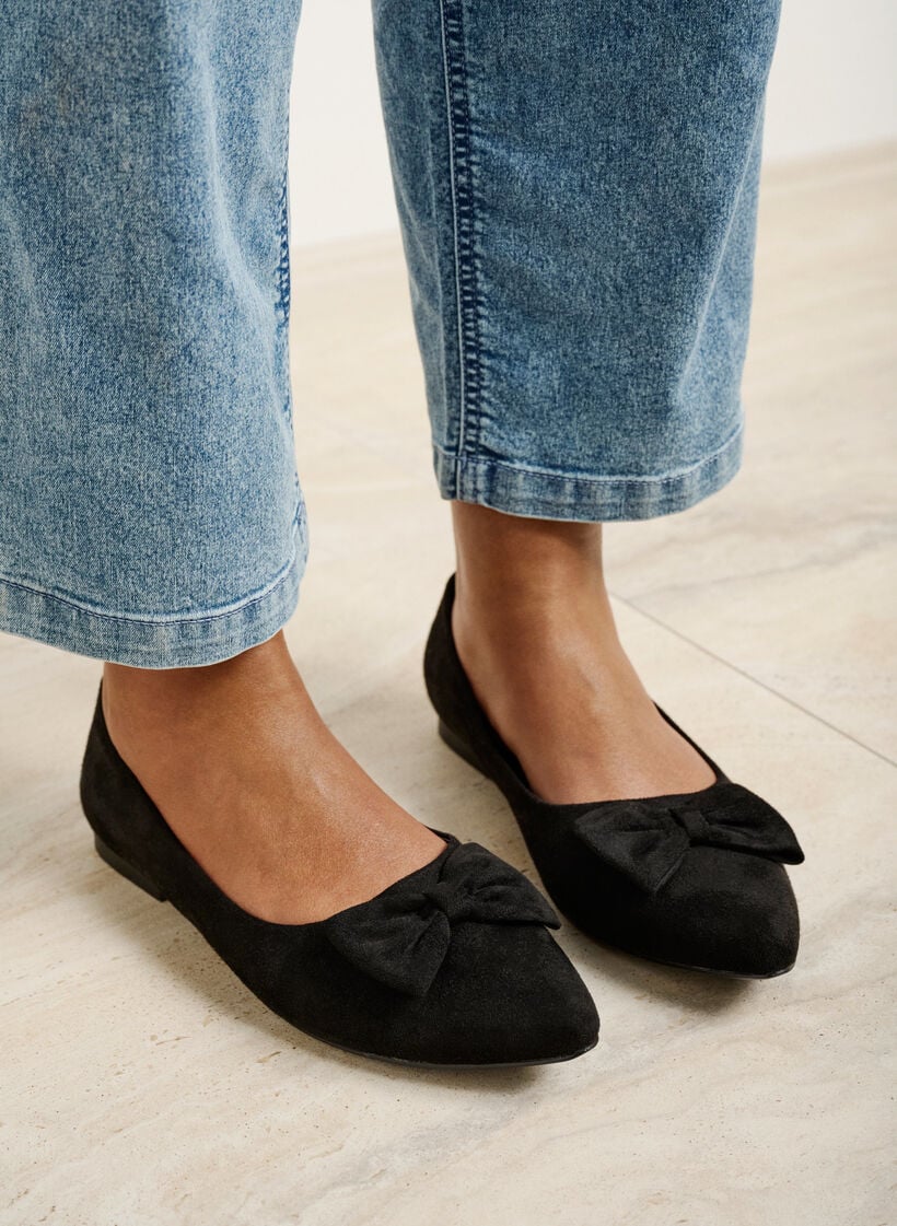 Wide fit - Ballerina pumps met een strik, Zwart, Image image number 0