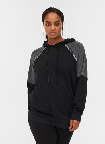 Sweatshirt met capuchon en zak, Black, Model image number 0
