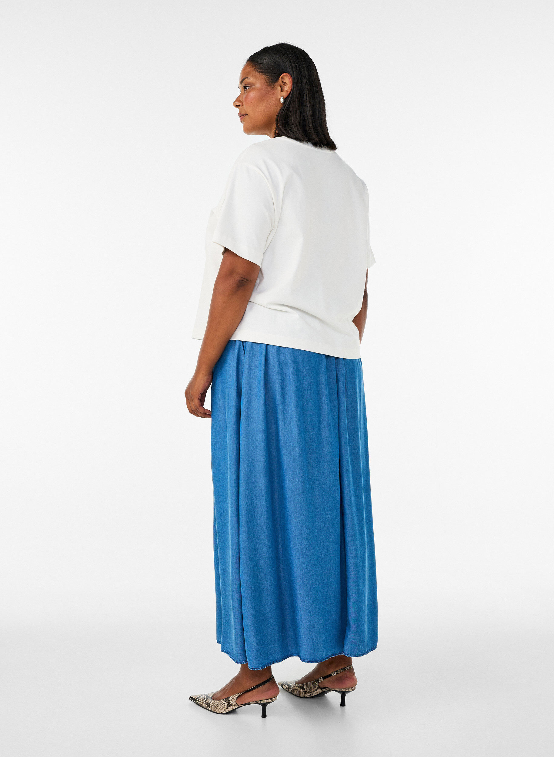 ZizziMaxirok met een denimlook in TENCEL&trade; Lyocell, Blauw, Model image number 1