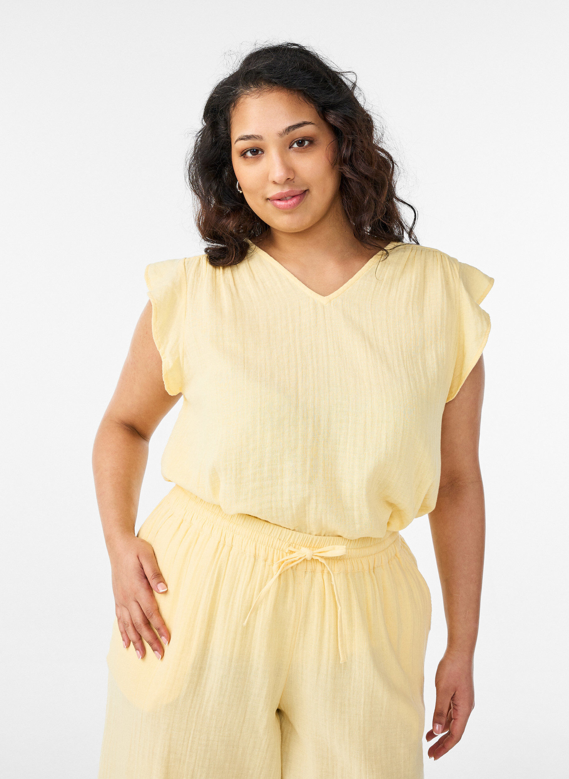 Top sans manches en mousseline de coton avec volants, Jaune clair, Model