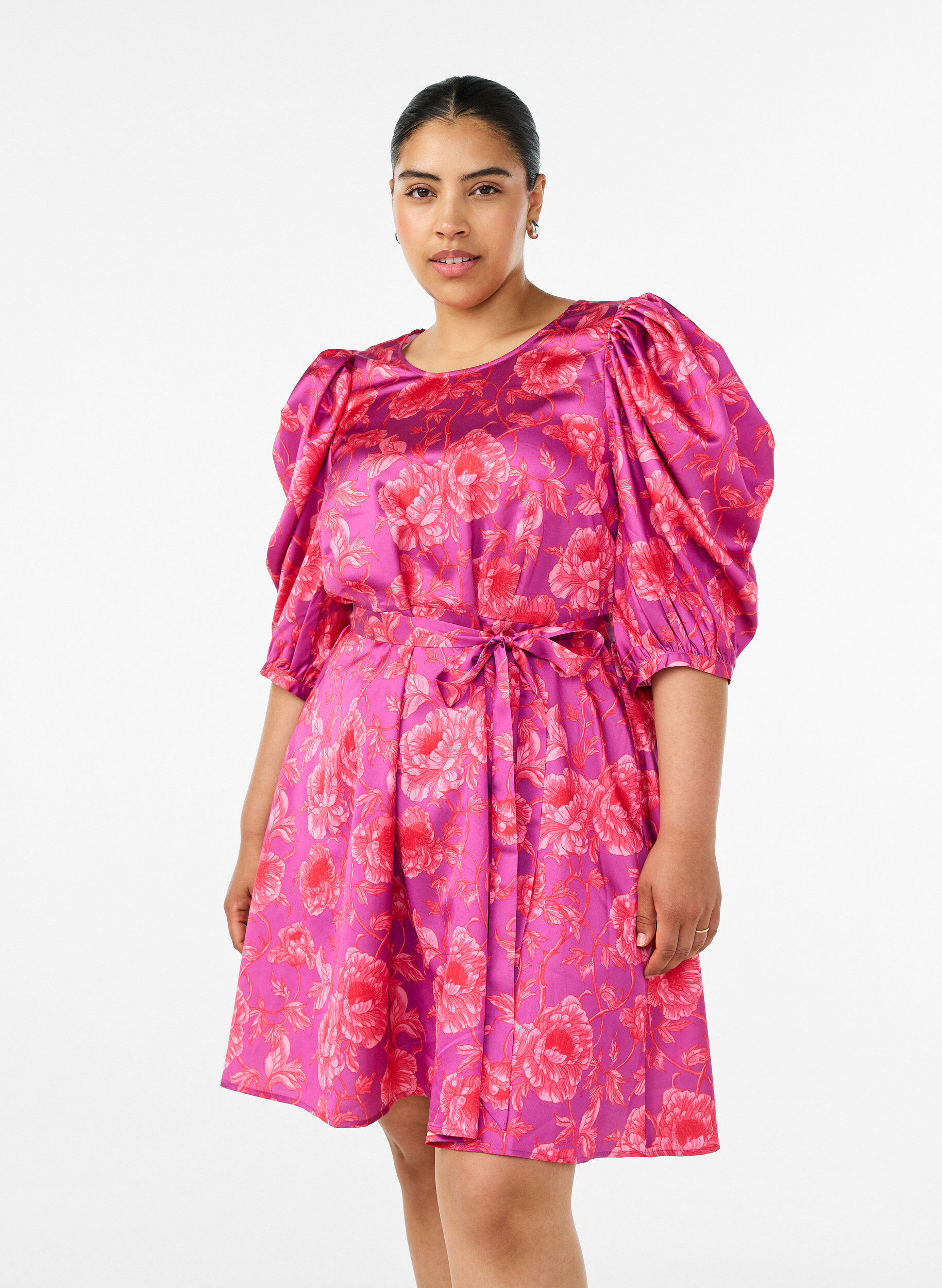 ZizziRobe &agrave; fleurs avec manches bouffantes et ceinture &agrave; nouer, Rose, Model image number 0