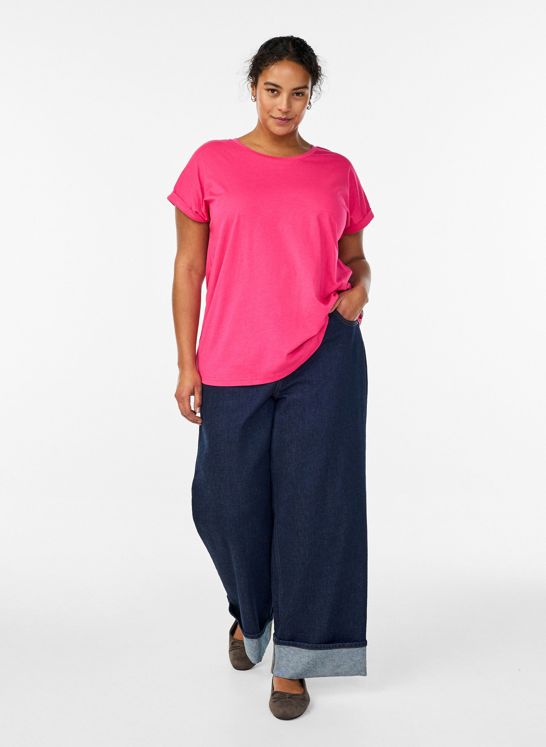 Zizzi T-shirt &agrave; manches courtes en m&eacute;lange de coton, Rose, Model image number 1