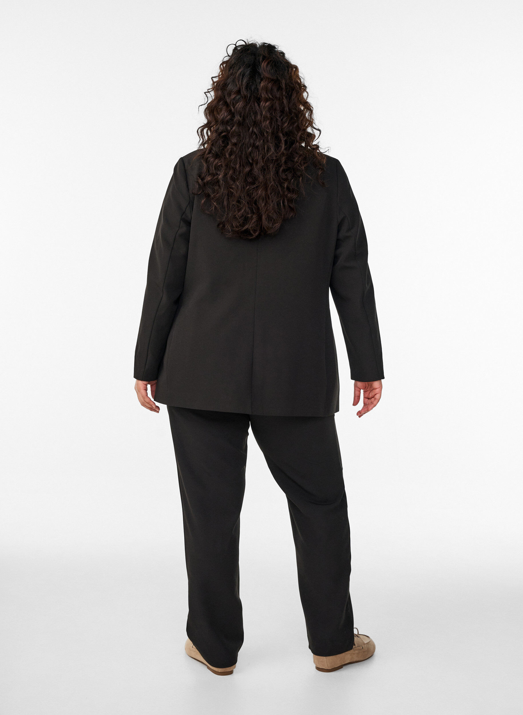 ZizziPantalon avec poches et jambes droites, Noir, Model image number 1