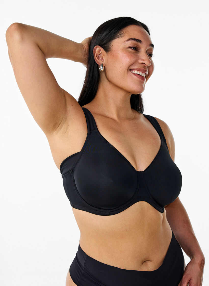 Comfort beha met beugel en voorgevormde cups, Zwart, Model image number 0