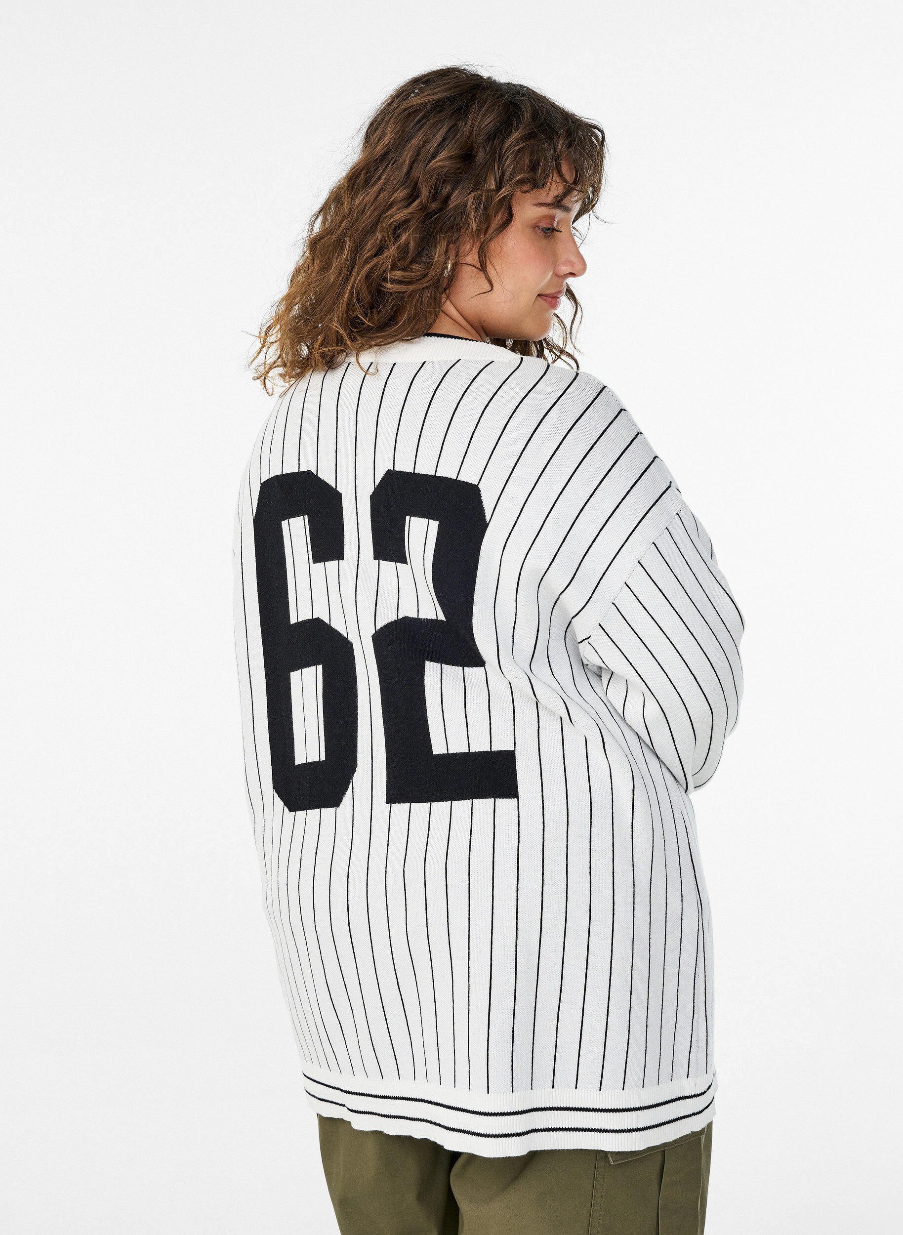 Zizzi Cardigan en maille &agrave; rayures et motif au dos, Blanc, Model image number 2