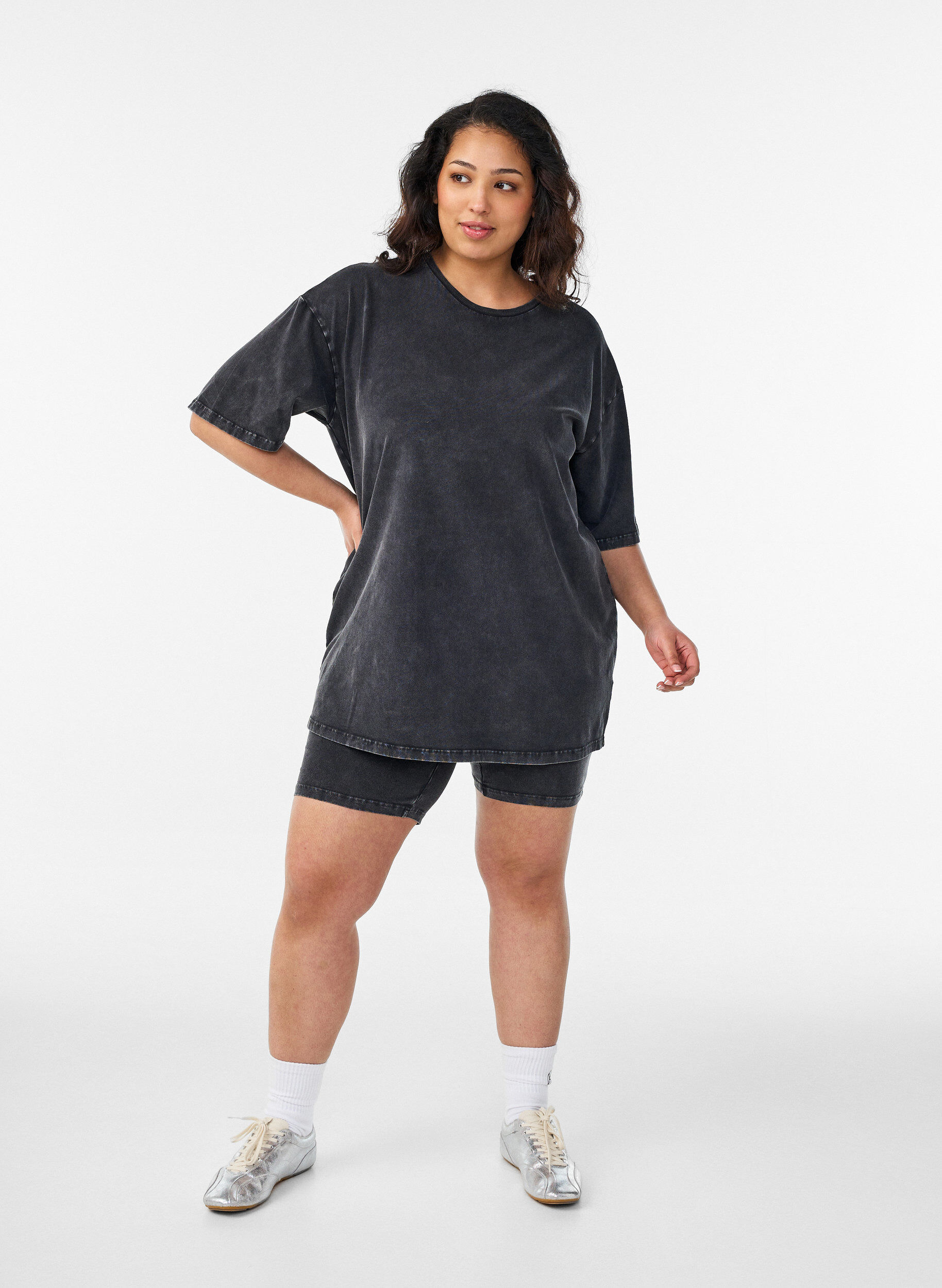 ZizziSporty katoenen T-shirt met een gewassen effect, Zwart, Model image number 1