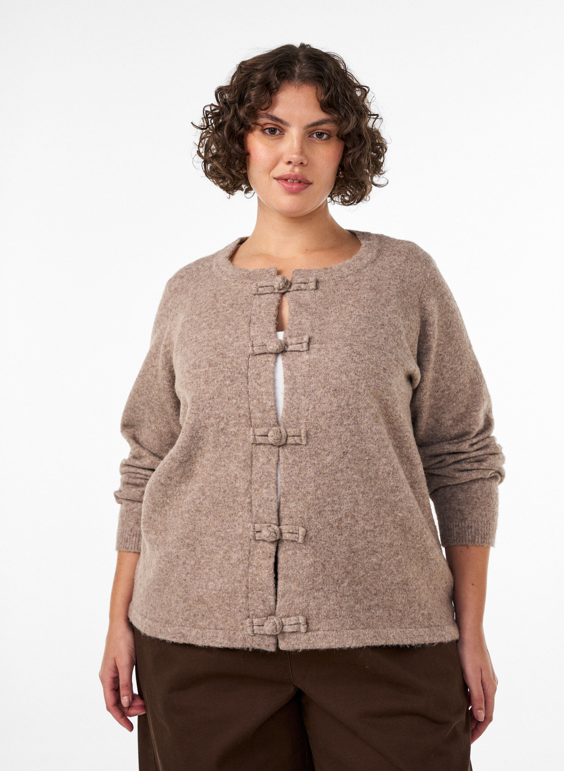 Cardigan avec liens &agrave; nouer, Beige, Model