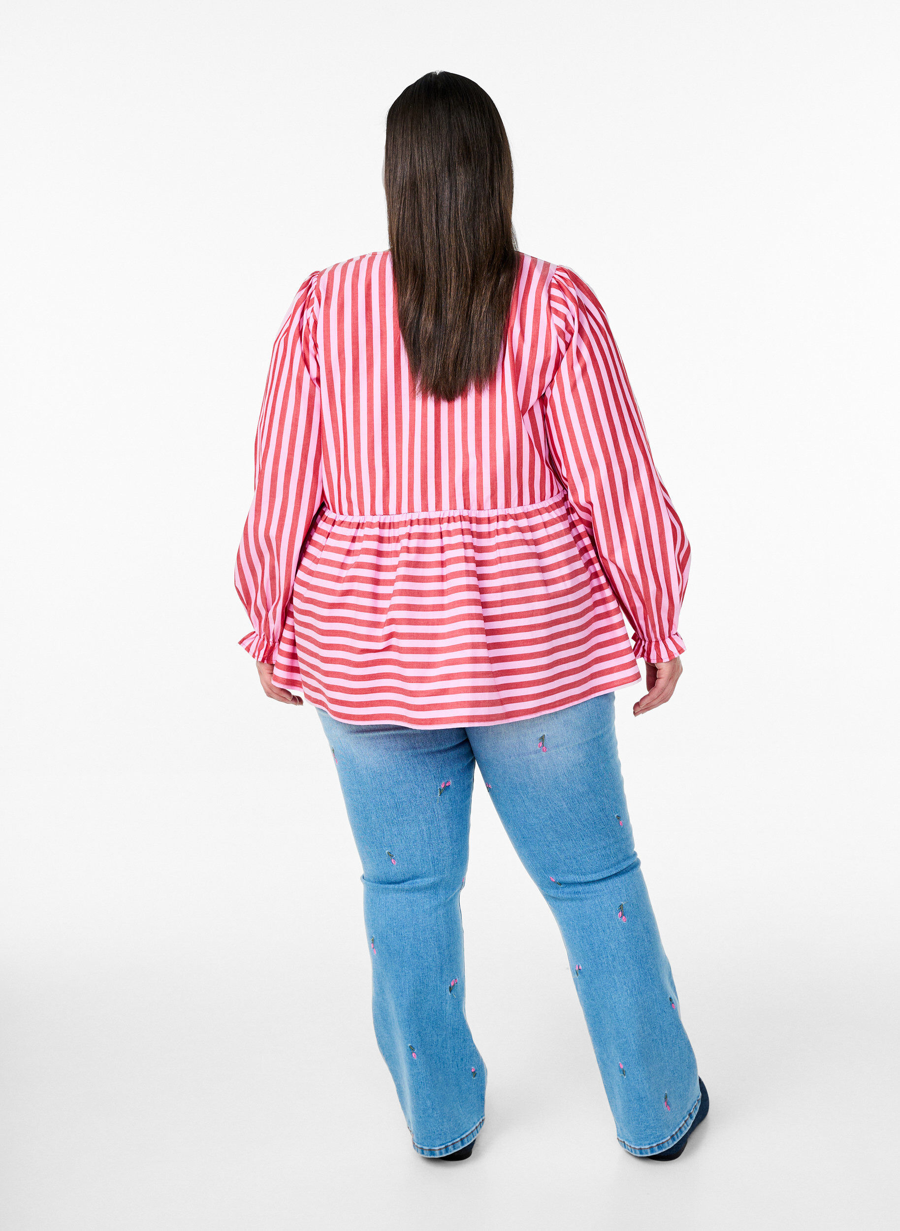 ZizziBootcut jeans met geborduurde bloemen, Blauw, Model image number 1