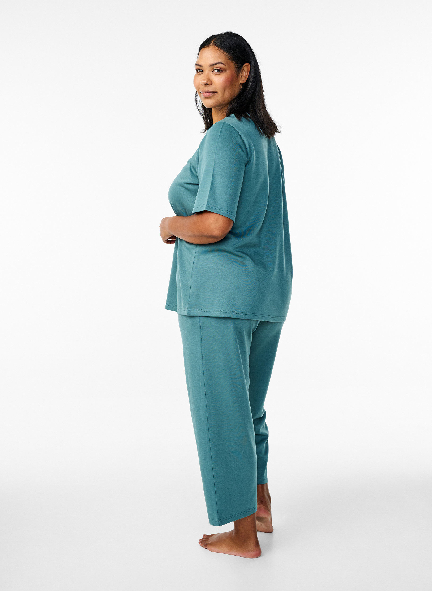 Zizzi7/8 modal mix broek met zakken, Groen, Model image number 1