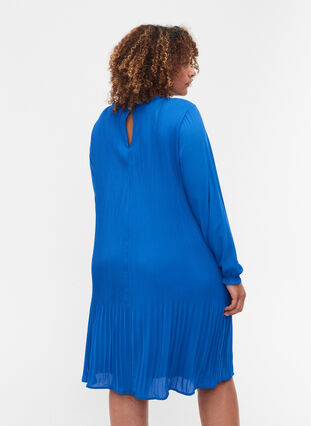Robe plissée à manches longues et volants, Dazzling Blue, Model image number 1