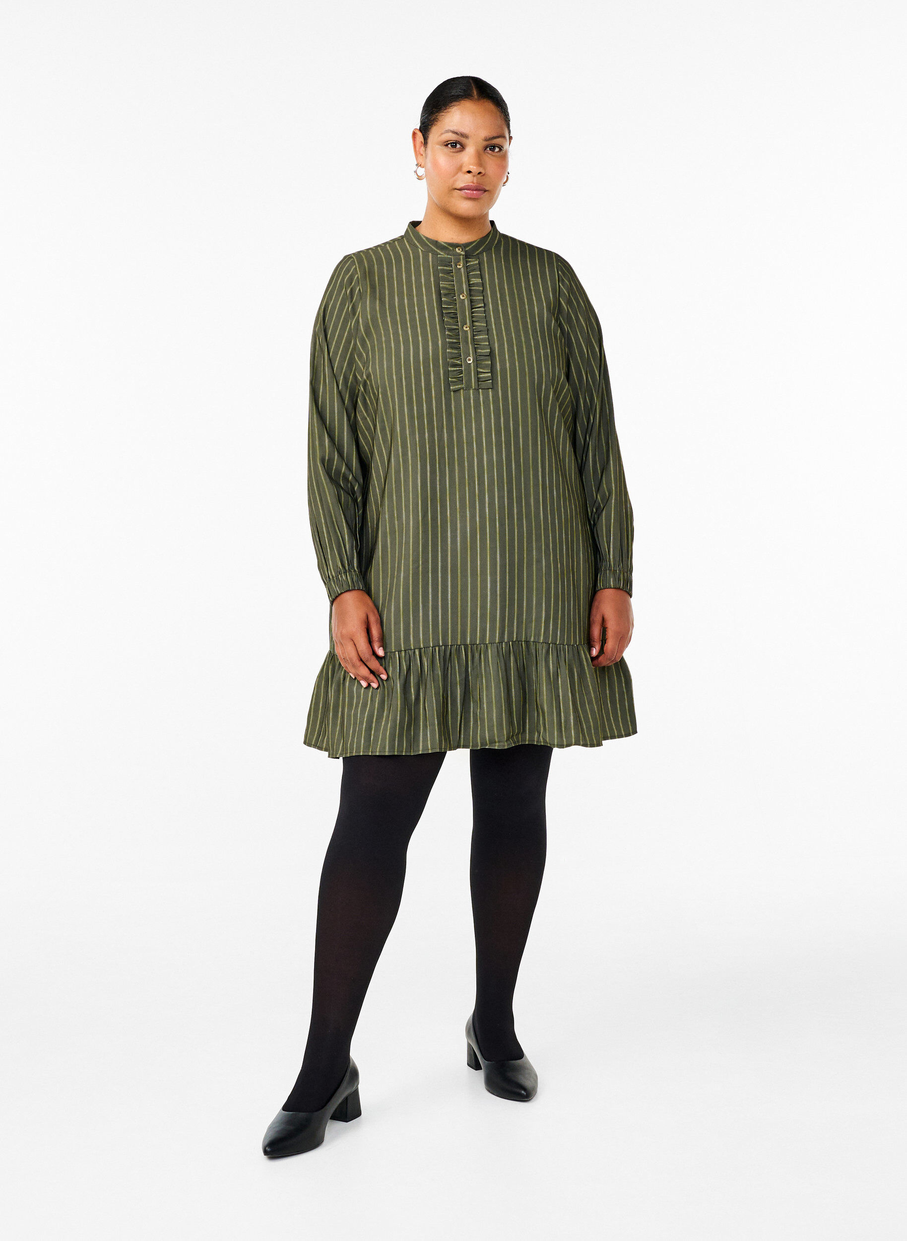 Zizzi Robe courte &agrave; rayures et jabot, Thyme Stripe AOP, Model image number 2