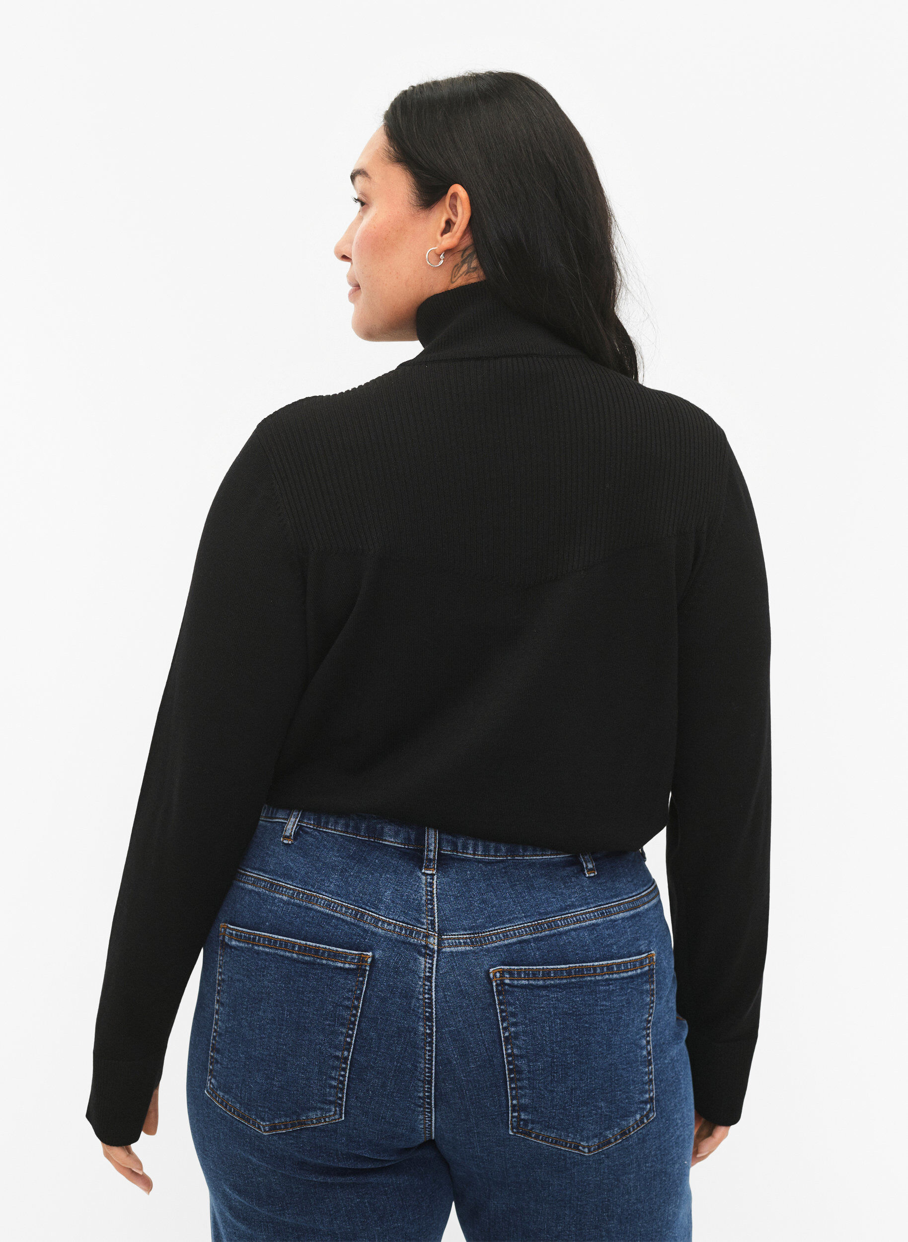 Zizzi Pull en viscose avec col haut et fermeture &eacute;clair, Black, Model image number 1