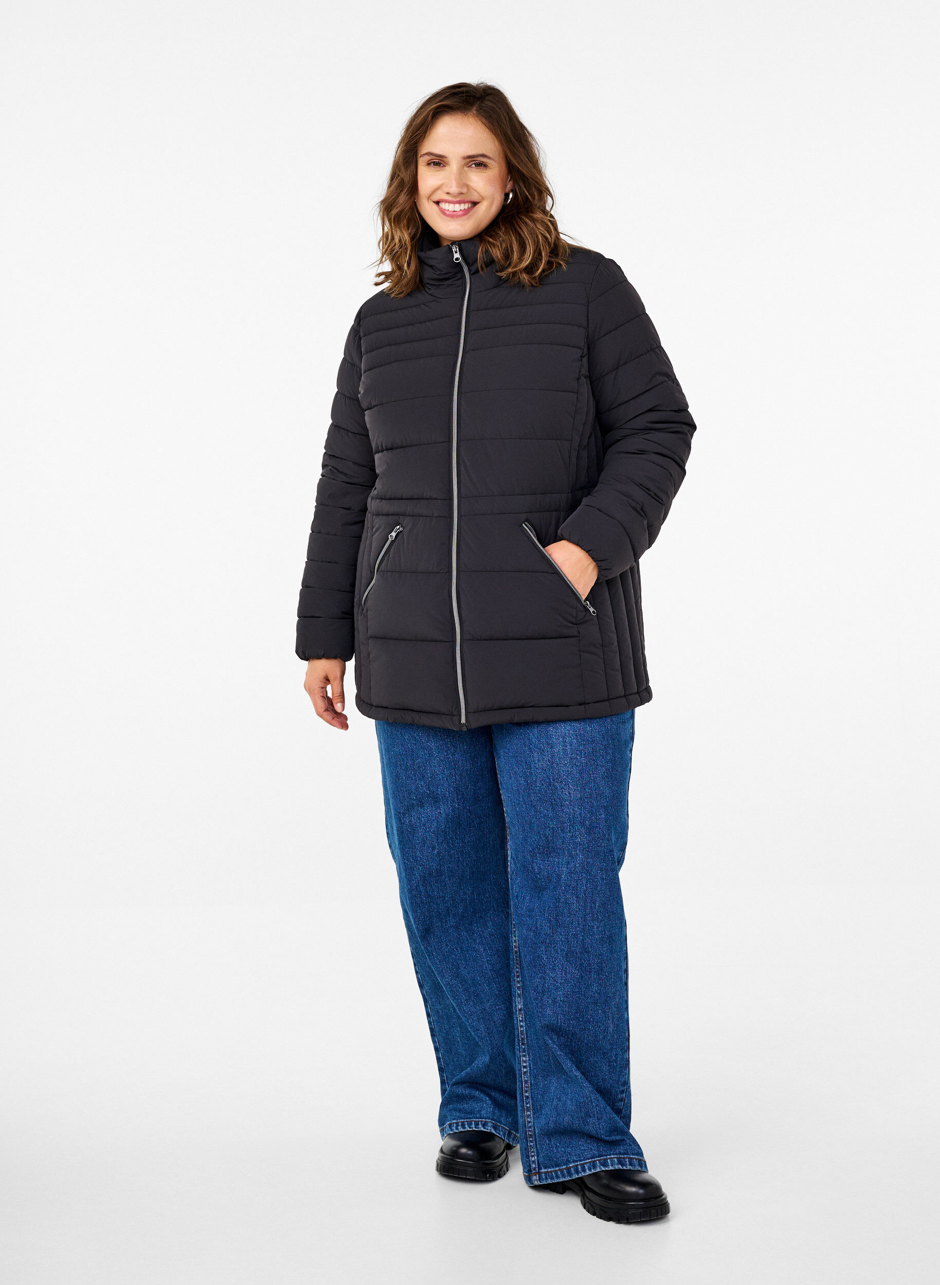 ZizziKorte puffer jas met zakken, Zwart, Model image number 1