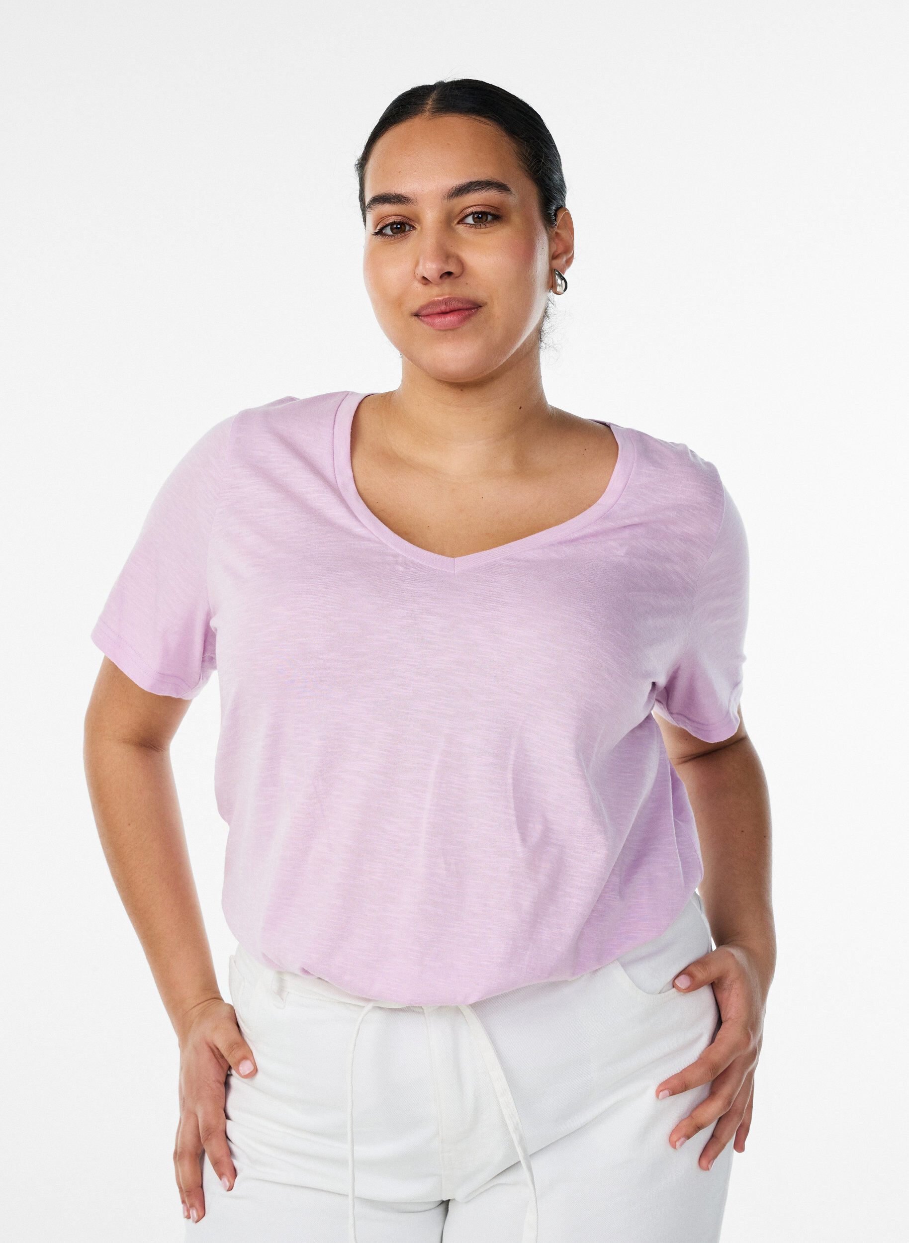 Zizzi T-shirt basique &agrave; manches courtes et col en V, Mauve, Model image number 0