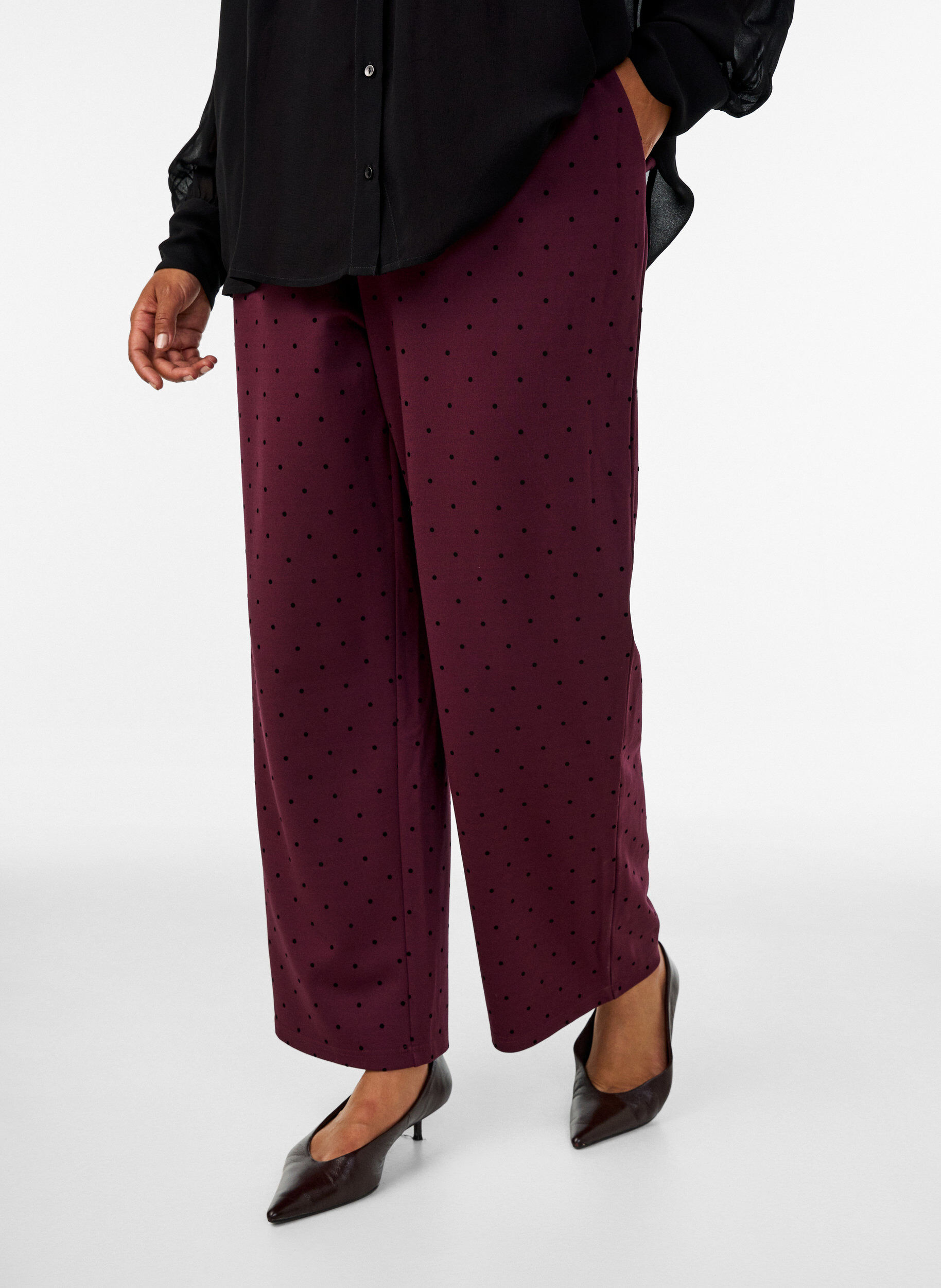 ZizziPantalon &agrave; pois taille haute et coupe droite, Bordeaux, Model image number 2