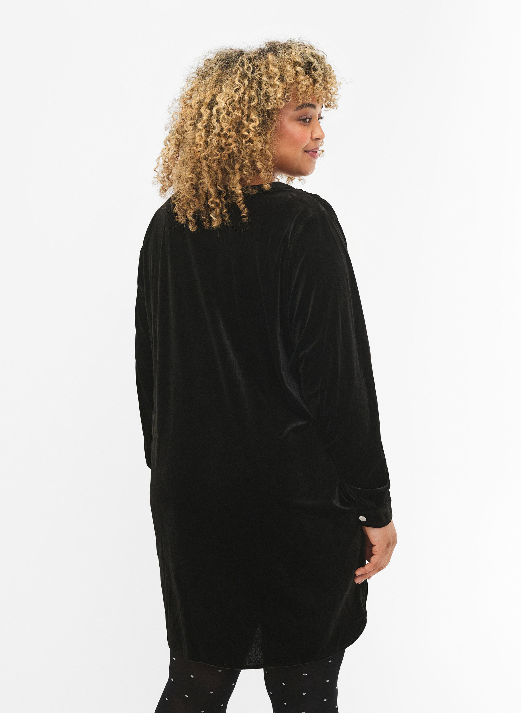 Zizzi Velour jurk met lange mouwen en V-hals, Black, Model image number 1