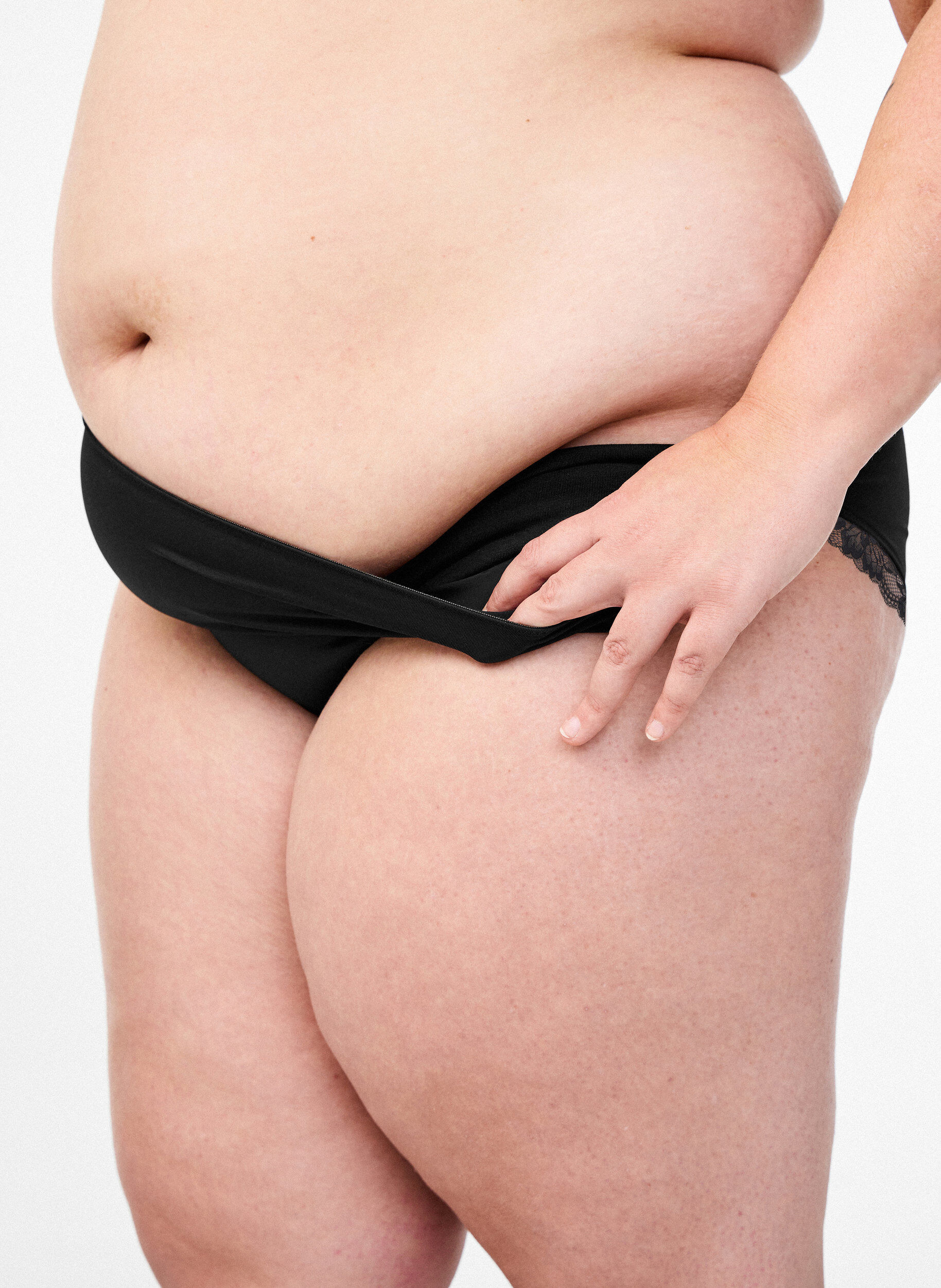 Katoenen panties met een binnenzak en kant, Zwart, Model